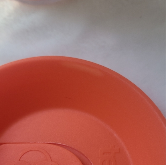 Tervis Fiestaware Tumbler With Lid - Picture 6 of 9